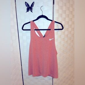 🏃‍♀️NIKE Dri-Fit Top/Size XL